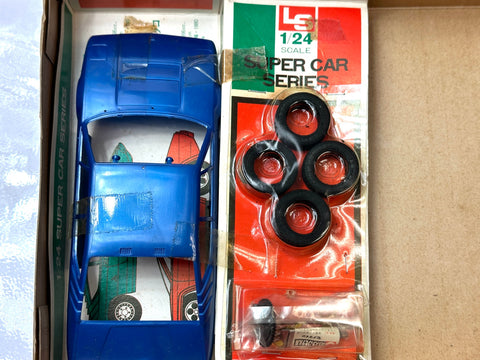 LS 1/24 Lamborghini Urraco P300 Plastic Model Kit Discontinued OOP