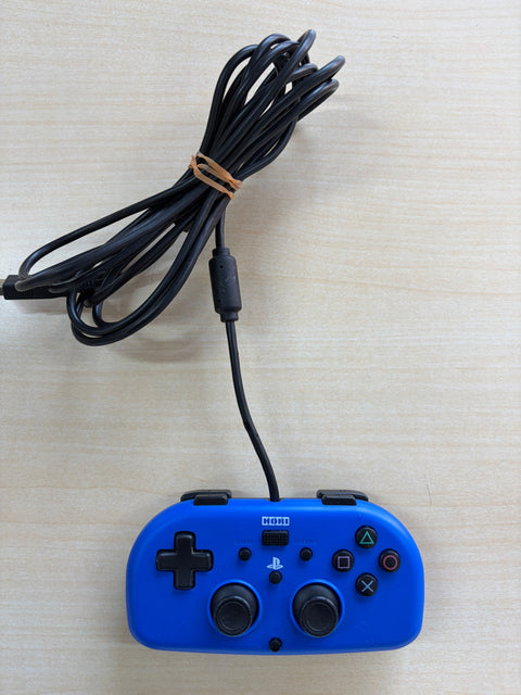 【SONYライセンス商品】ワイヤードコントローラーライト for PS4 ブルー【PS4対応】