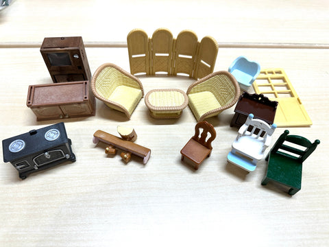 Epoch Sylvanian Families Oakwood Manor House Figures Accessories Lot Junk