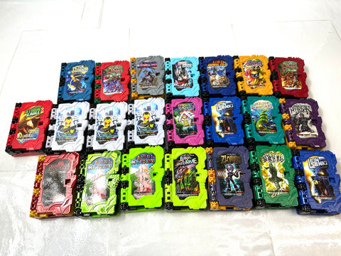 現状品 仮面ライダーセイバー DX闇黒剣月闇&邪剣カリバードライバー ワンダーライドブック まとめセット バンダイ 11/4