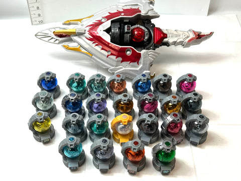 BANDAI Kyuranger DX Houou Blade & Houou Shield with 26 Kyutama Lot