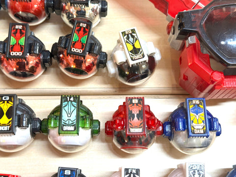 BANDAI Kamen Rider Ghost DX Sunglasslasher + Ghost Eyecon Lot of 42 Set