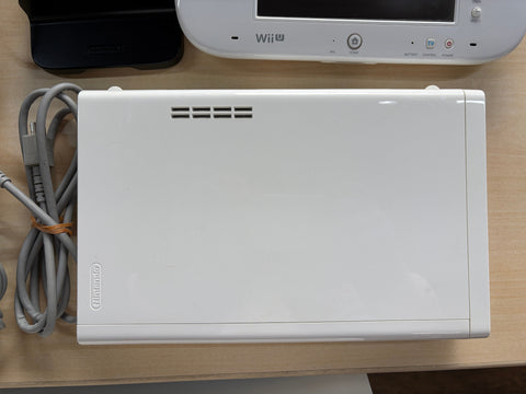 Wii U プレミアムセット shiro (WUP-S-WAFC)