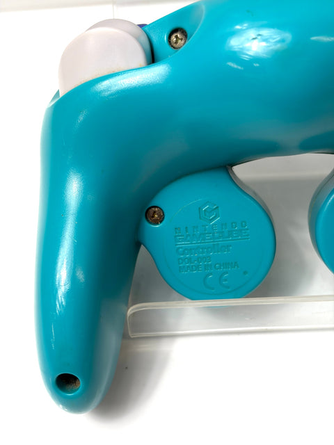 Nintendo GameCube Controller DOL-003 Emerald Blue Damage on Stick JPNNintendo GameCube Controller DOL-003 Emerald Blue Damage on Stick JPN