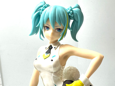 Hatsune Miku BiCute Bunnies Figure Street Ver. Fishnet Tights JAPAN