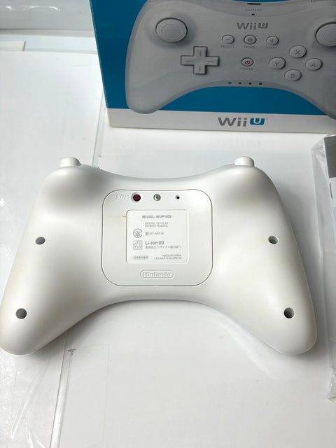 Nintendo Wii U Pro Controller White WUP-005 Official Boxed CIB