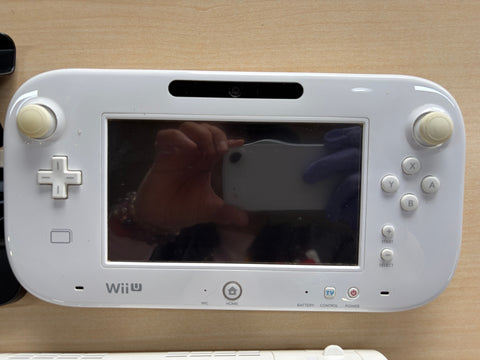 Wii U プレミアムセット shiro (WUP-S-WAFC)