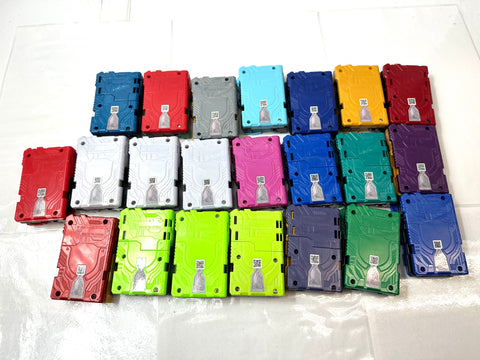 現状品 仮面ライダーセイバー DX闇黒剣月闇&邪剣カリバードライバー ワンダーライドブック まとめセット バンダイ 11/4
