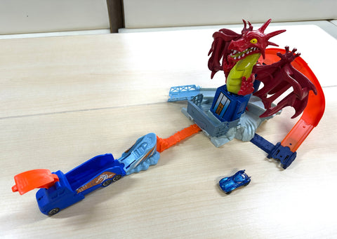 Hot Wheels Dragon Smash Race Track Playset Rail Course by Mattel