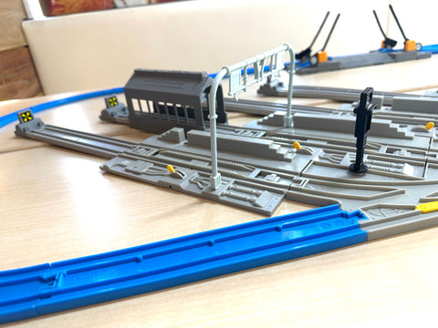 Tomica Plarail Layout Rail Yard Depot Track Set Vehicle Base Japanese Toy Japan