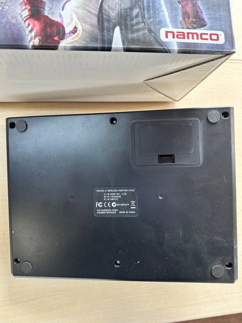 鉄拳6 コレクターズBOX(HORI製ワイヤレススティック&アートブック同梱) - PS3