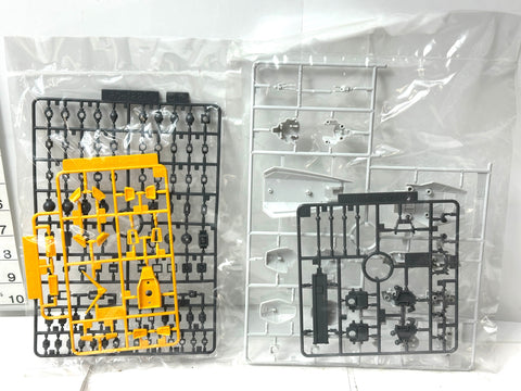 BANDAI MG 1/100 FXA-05D/RX-178 Super Gundam Z Gundam Plastic Model Kit