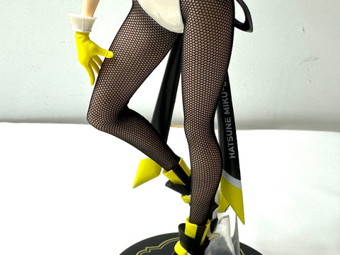 Hatsune Miku BiCute Bunnies Figure Street Ver. Fishnet Tights JAPAN