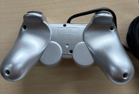 アナログコントローラ[DUALSHOCK2]サテン・シルバー